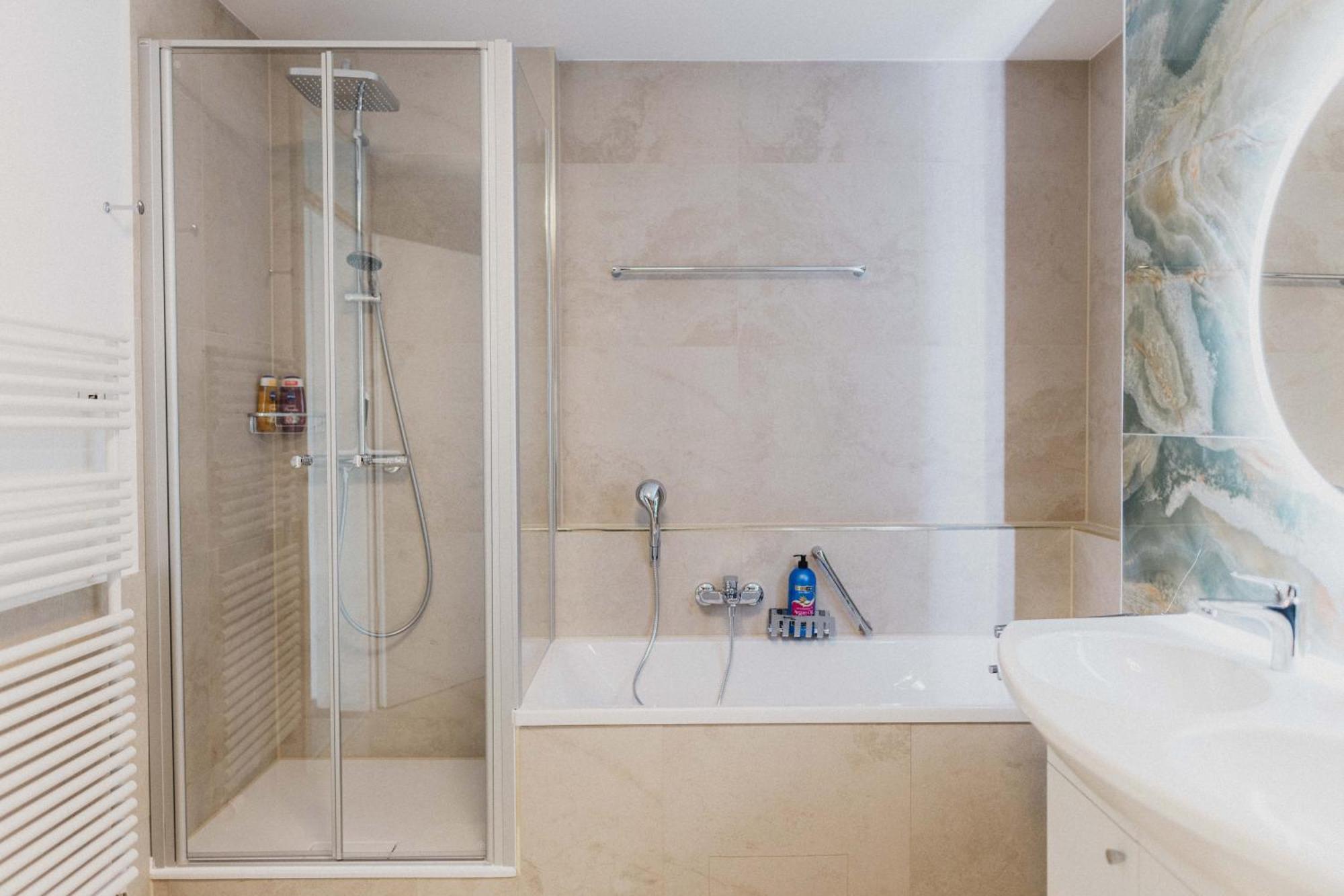 Luxury 4 Bedroom Apartment/Therme Erding/Parking Exterior photo
